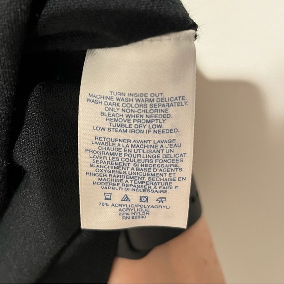 Lands’ End Black Sleeveless Pullover V-Neck Vest Petite Medium - Picture 4 of 6